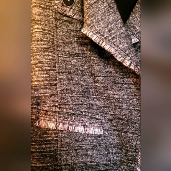 Banana Republic Black and Gray Blazer, Medium - Picture 4 of 8